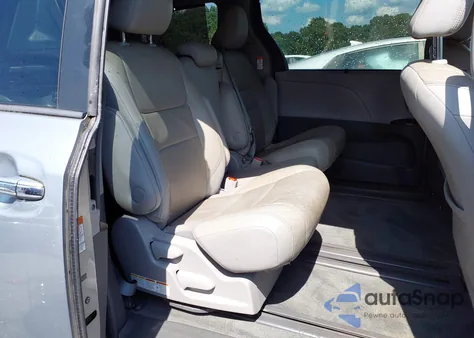 2015 Toyota Sienna Xle 8 Passenger из США, поврежденный, VIN 5TDYK3DC4FS537088